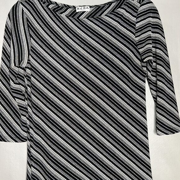 BCBG Paris, vertical striped silver sparkle, 3/4 sleeve, blouse, size medium - Picture 3 of 11